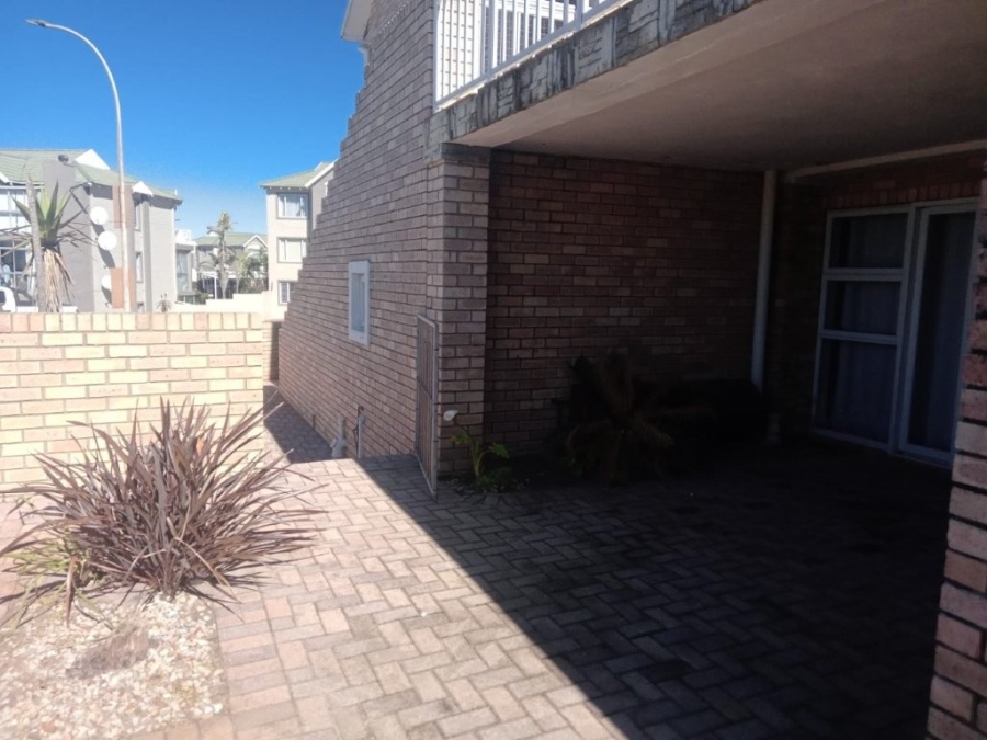 6 Bedroom Property for Sale in Aston Bay Eastern Cape